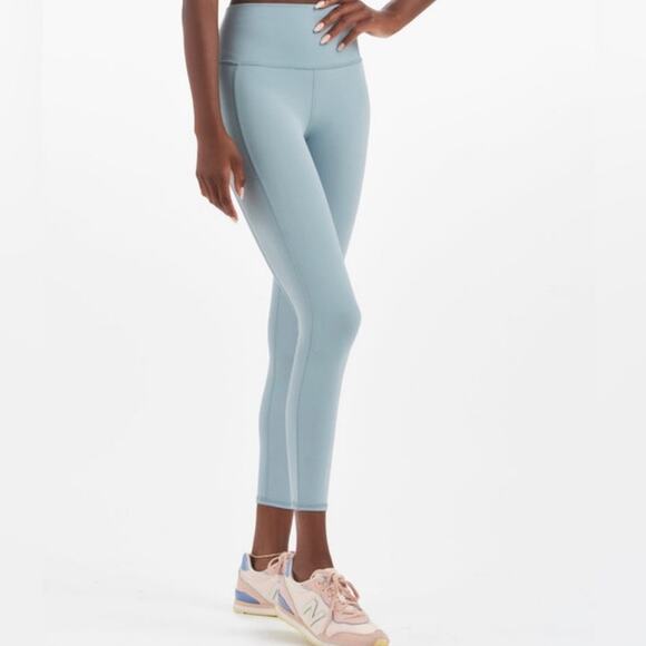 Vuori Pants - Vuori Studio Pocket Leggings Size Medium